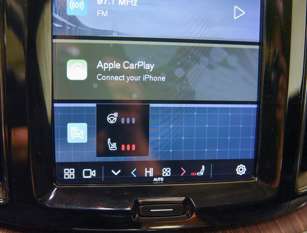 2022 Volvo XC60 B5 Momentum