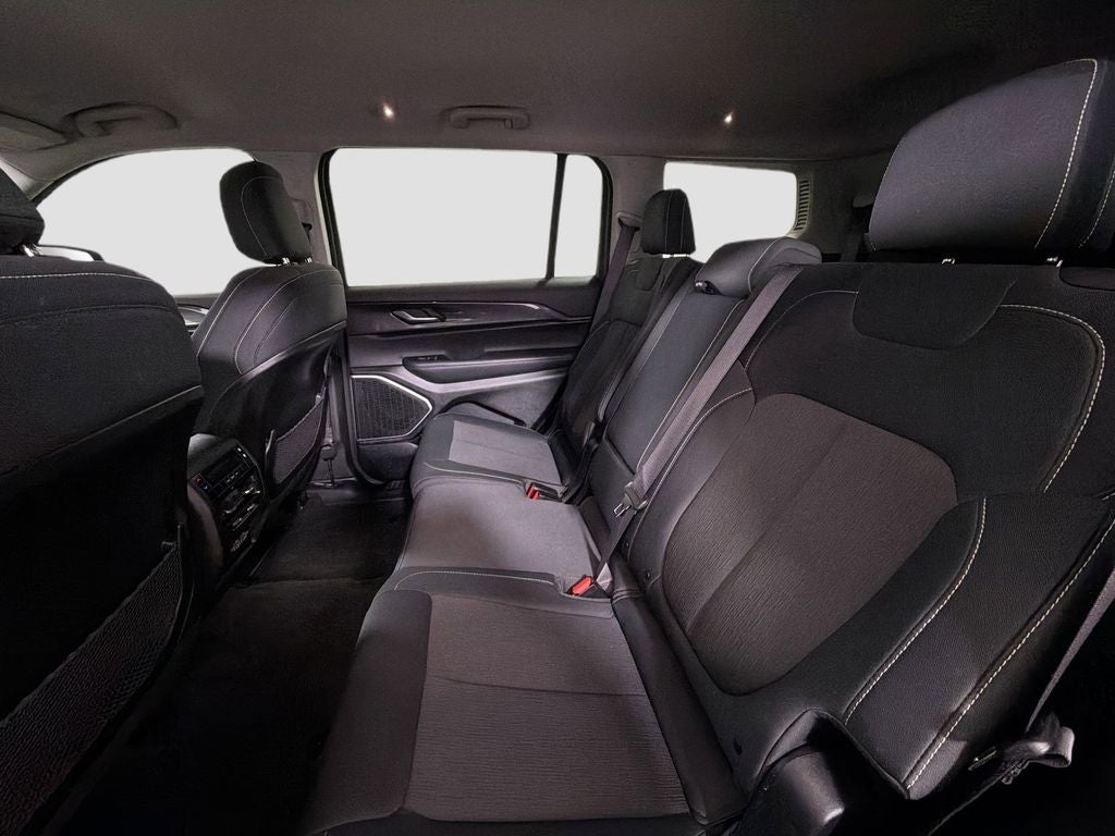 2021 Jeep Grand Cherokee L Laredo
