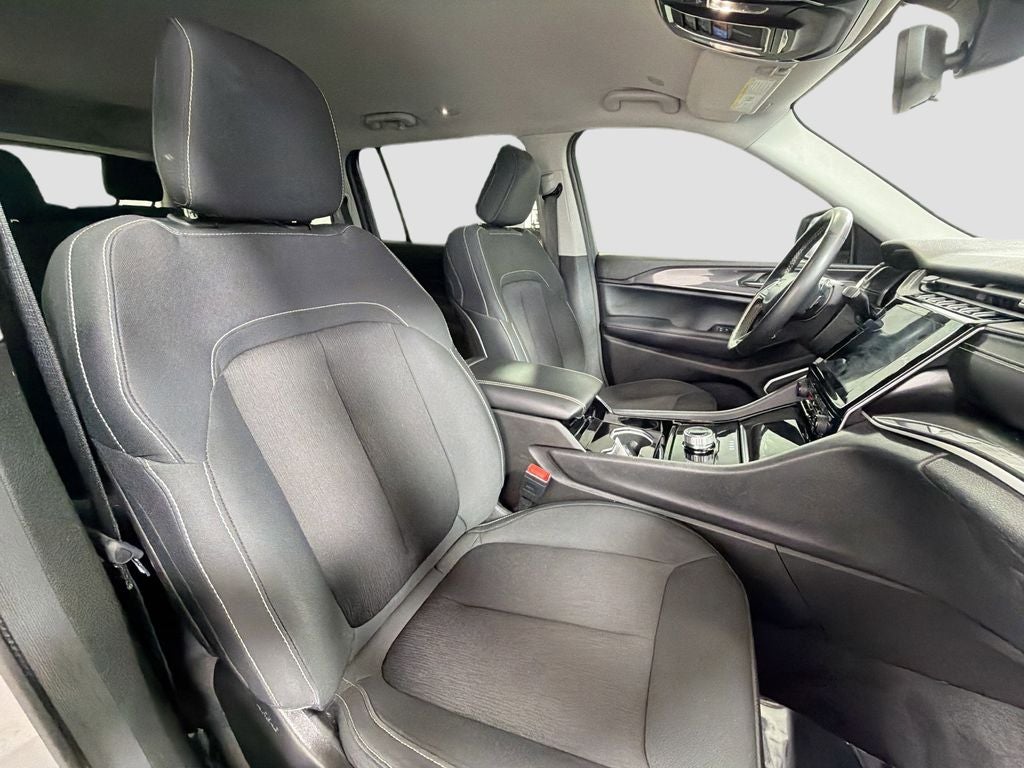 2021 Jeep Grand Cherokee L Laredo