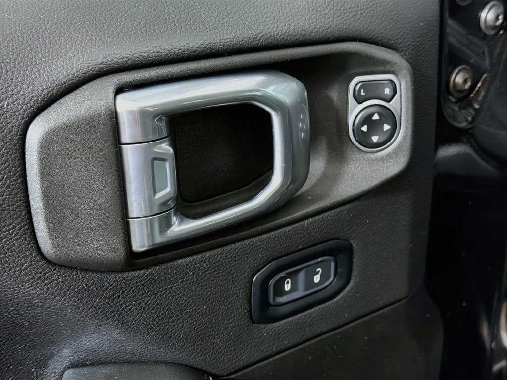 2024 Jeep Wrangler Sahara 4xe