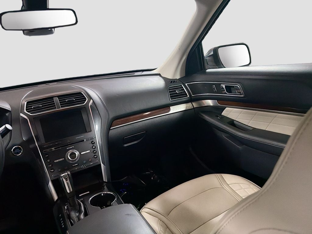 2017 Ford Explorer Platinum