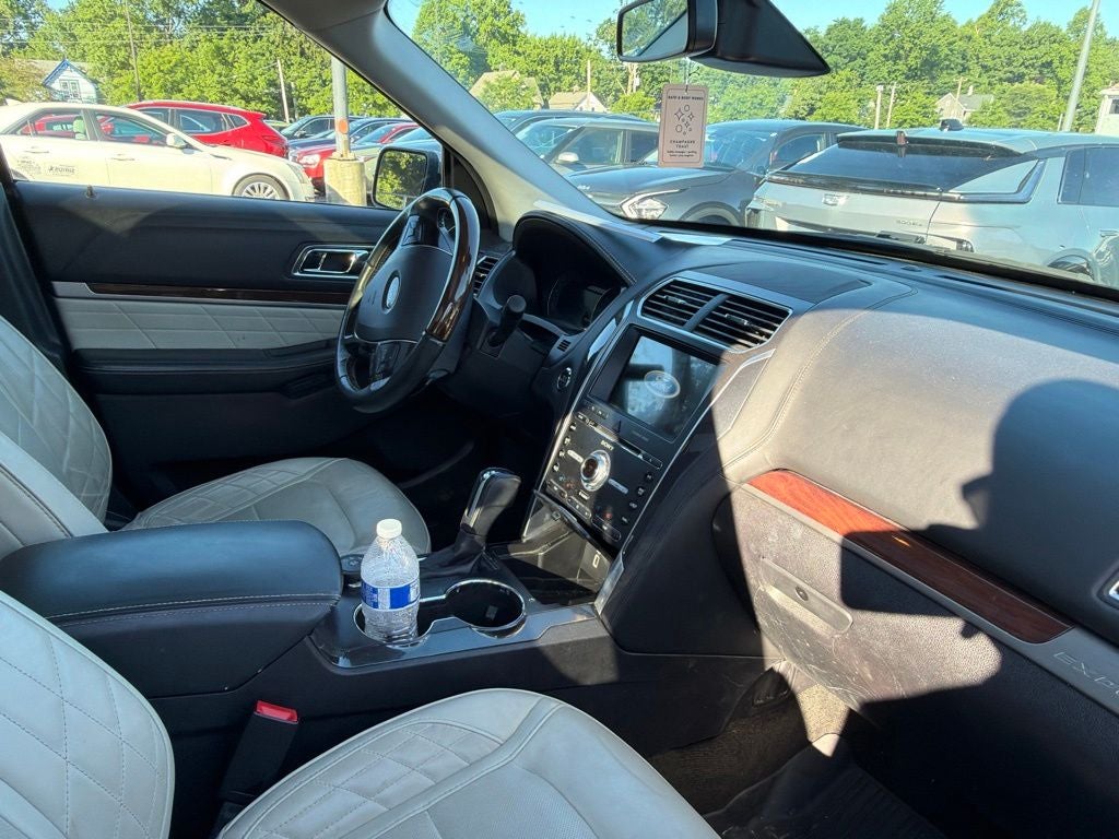 2017 Ford Explorer Platinum