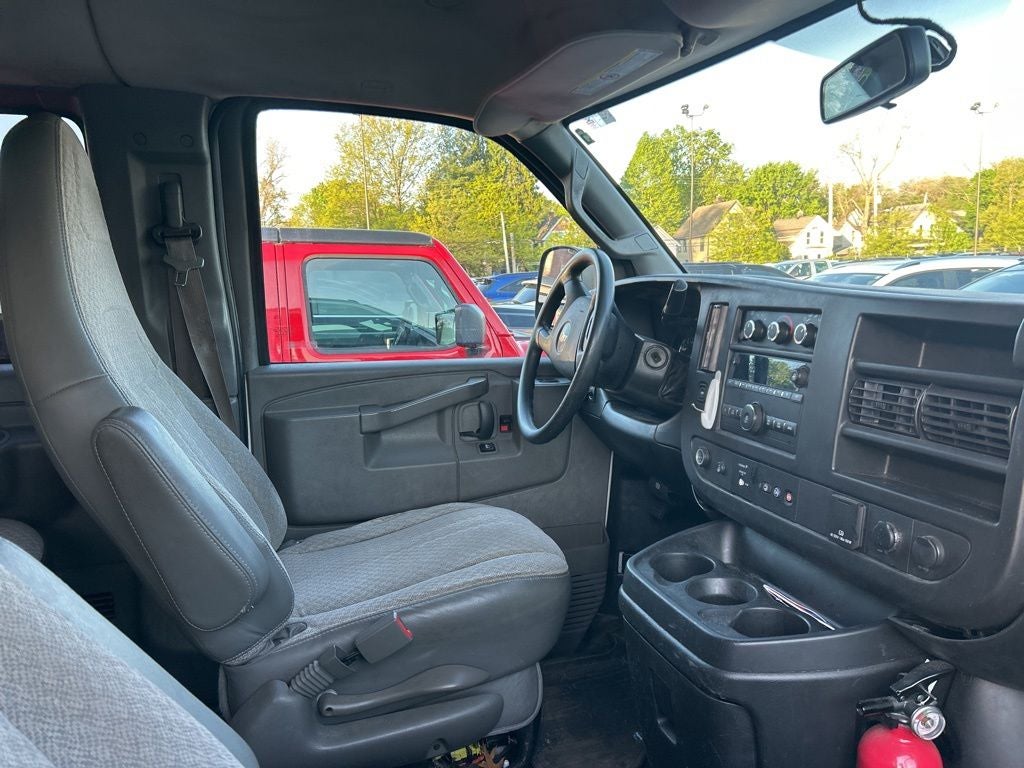 2018 Chevrolet Express 3500 LT Passenger