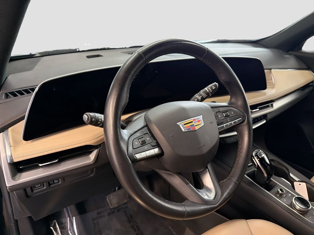 2025 Cadillac XT4 Premium Luxury