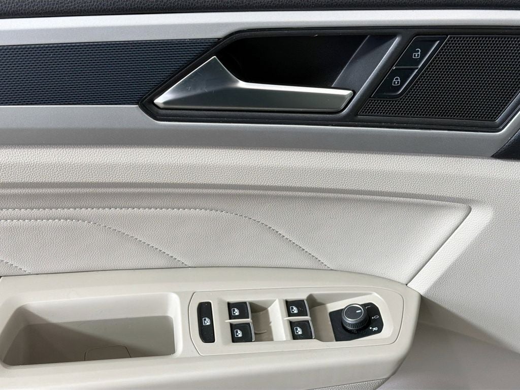 2022 Volkswagen Atlas 3.6L V6 SEL R-Line