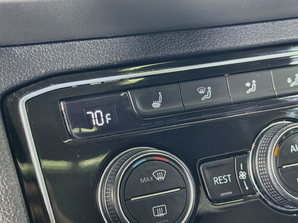 2022 Volkswagen Atlas 2.0T SE w/Technology