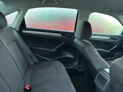 2016 Volkswagen Passat Base