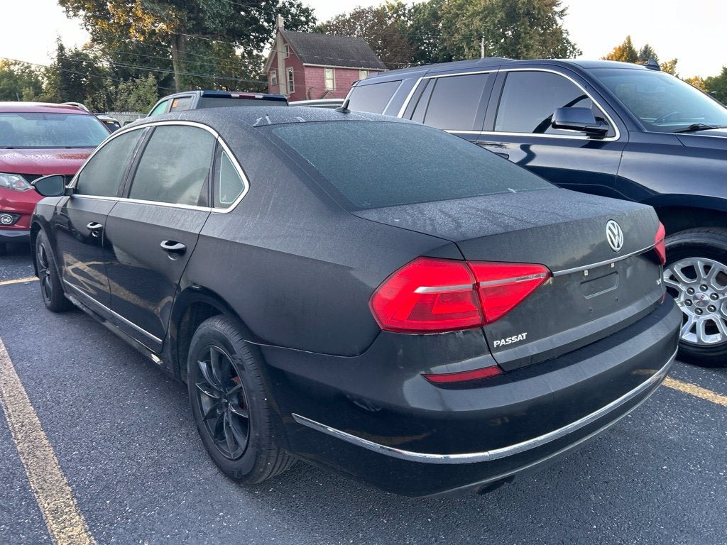 2016 Volkswagen Passat Base