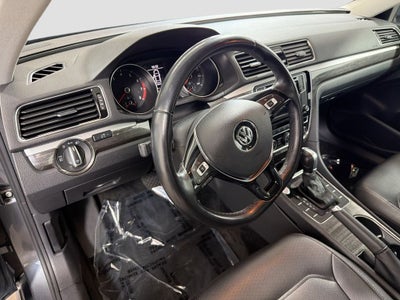 2018 Volkswagen Passat Base