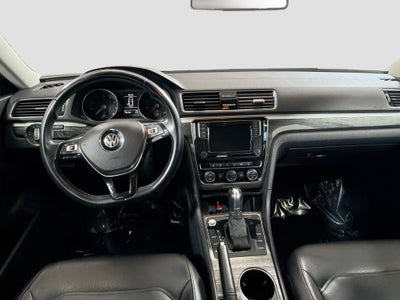 2018 Volkswagen Passat Base