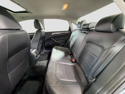 2018 Volkswagen Passat Base