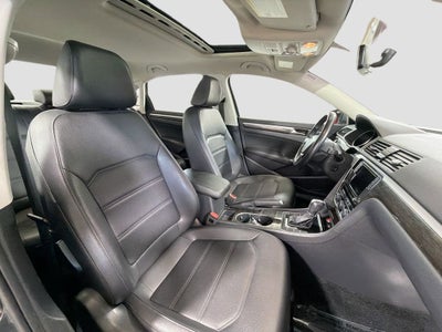 2018 Volkswagen Passat Base
