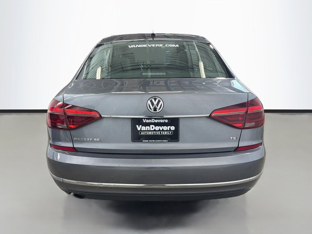 2018 Volkswagen Passat Base