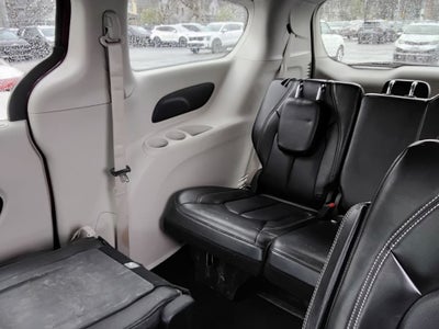 2020 Chrysler Voyager LXI