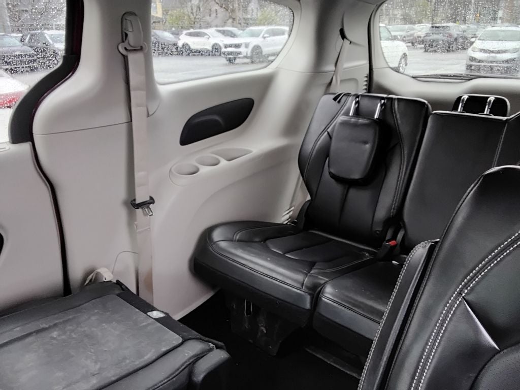 2020 Chrysler Voyager LXI