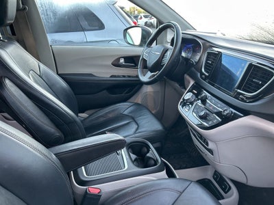 2017 Chrysler Pacifica Touring L Plus