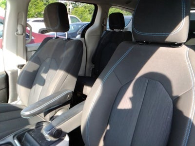 2021 Chrysler Pacifica Touring