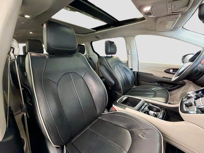 2023 Chrysler Pacifica Hybrid Limited