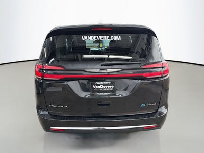 2023 Chrysler Pacifica Hybrid Limited