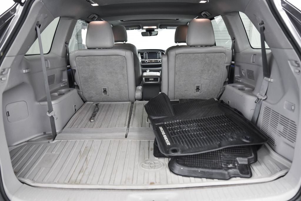 2018 Toyota Highlander Base