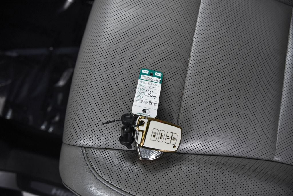 2018 Toyota Highlander Base