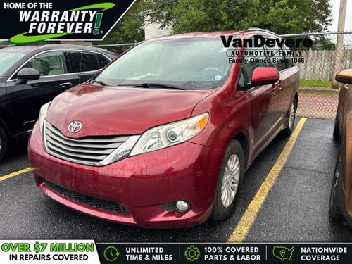 2012 Toyota Sienna XLE 8 Passenger