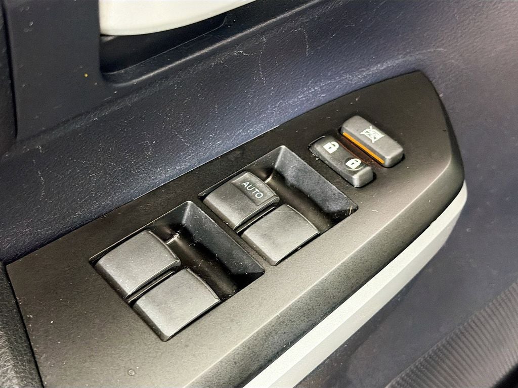 2016 Toyota Tundra SR5 5.7L V8