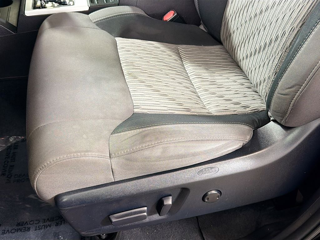 2016 Toyota Tundra SR5 5.7L V8