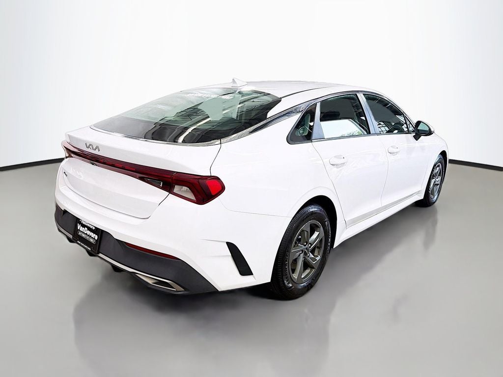 2022 Kia K5 LX