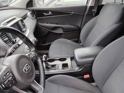2018 Kia Sorento LX