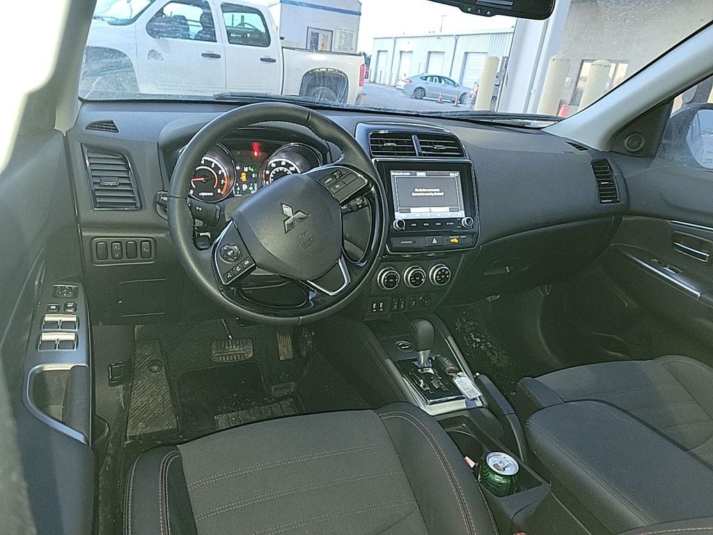 2025 Mitsubishi Outlander Sport 2.0 SE