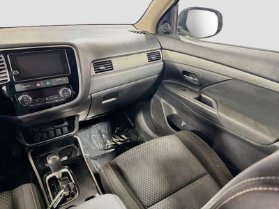 2018 Mitsubishi Outlander SE