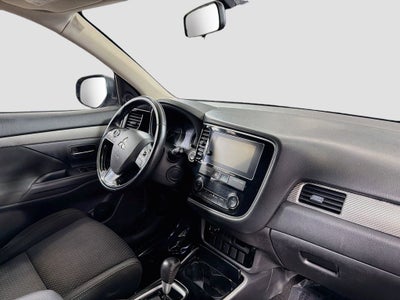 2018 Mitsubishi Outlander SE