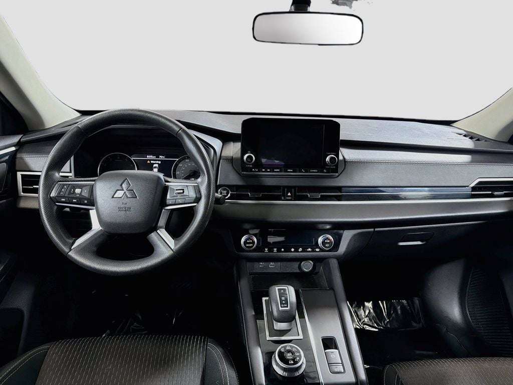 2022 Mitsubishi Outlander ES