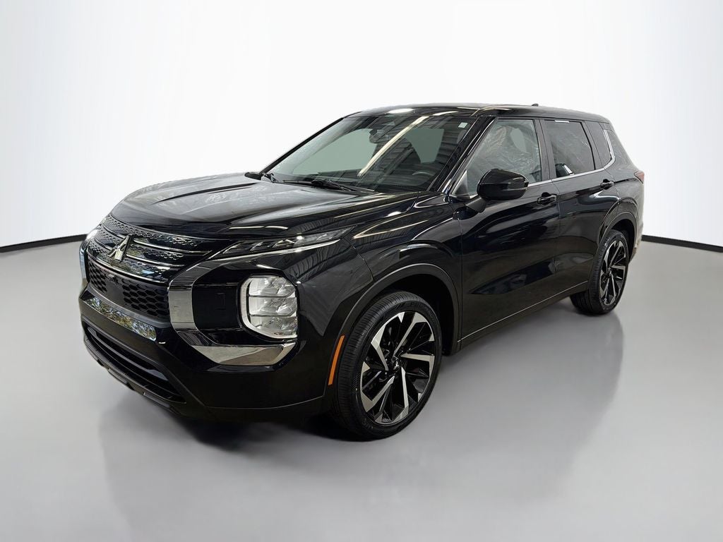 2022 Mitsubishi Outlander ES