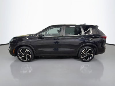 2022 Mitsubishi Outlander ES