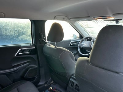 2023 Mitsubishi Outlander ES