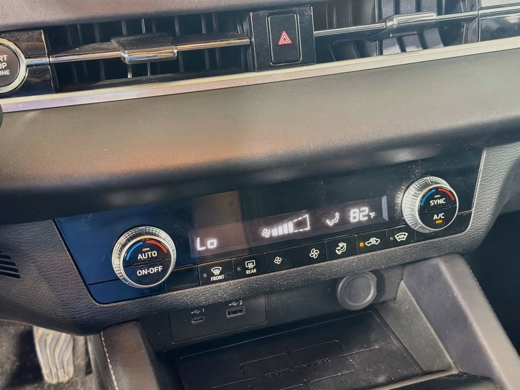 2023 Mitsubishi Outlander ES