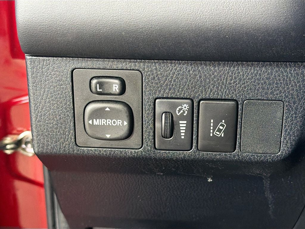 2018 Toyota RAV4 SE