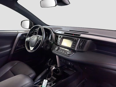 2018 Toyota RAV4 SE