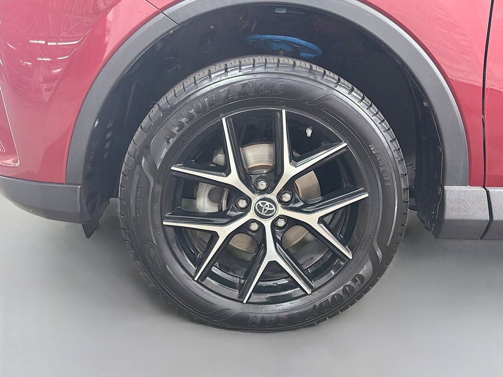 2018 Toyota RAV4 SE