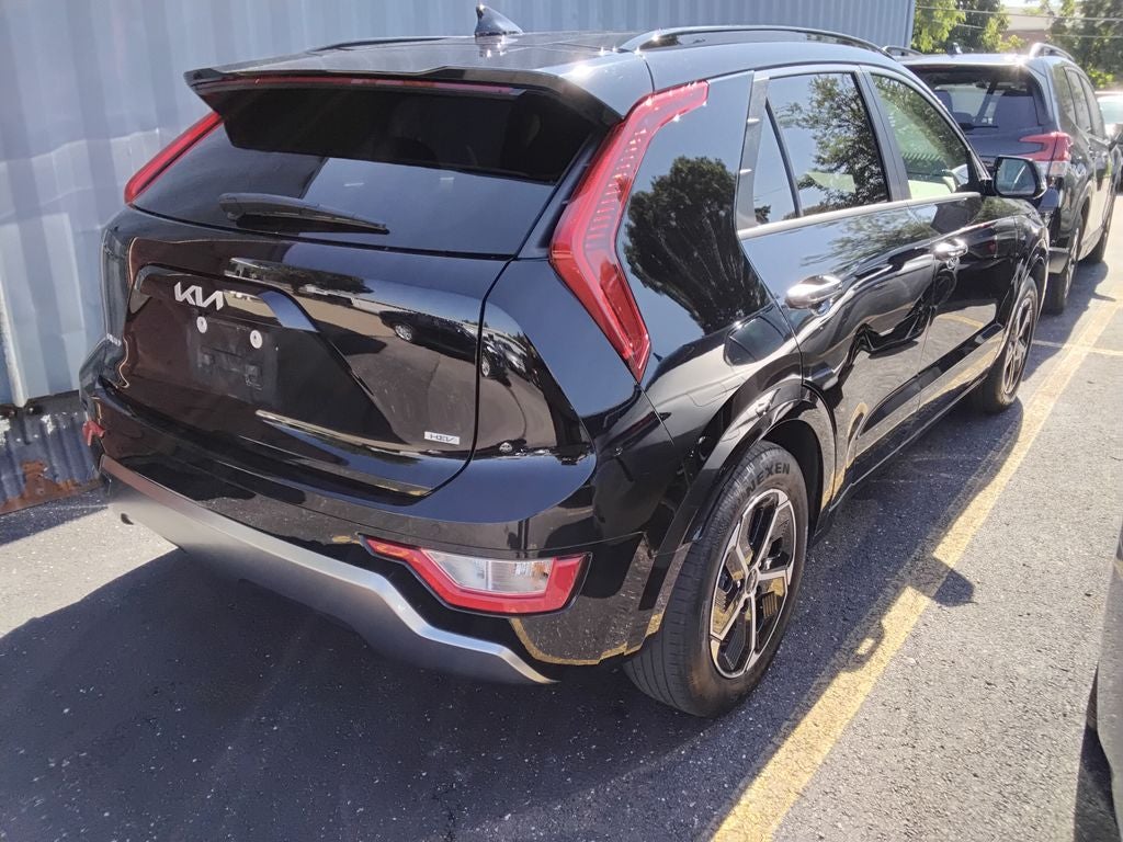 2024 Kia Niro SX