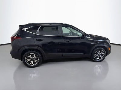 2023 Kia Seltos EX