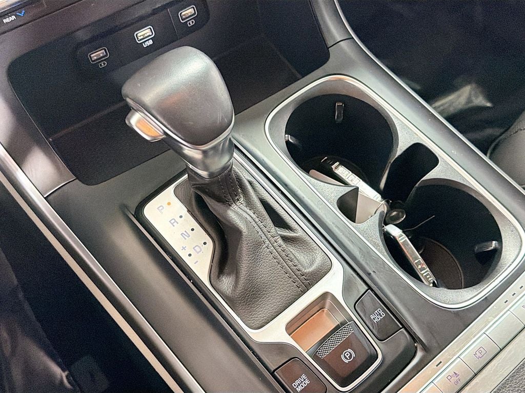 2023 Kia Carnival LX Seat Package