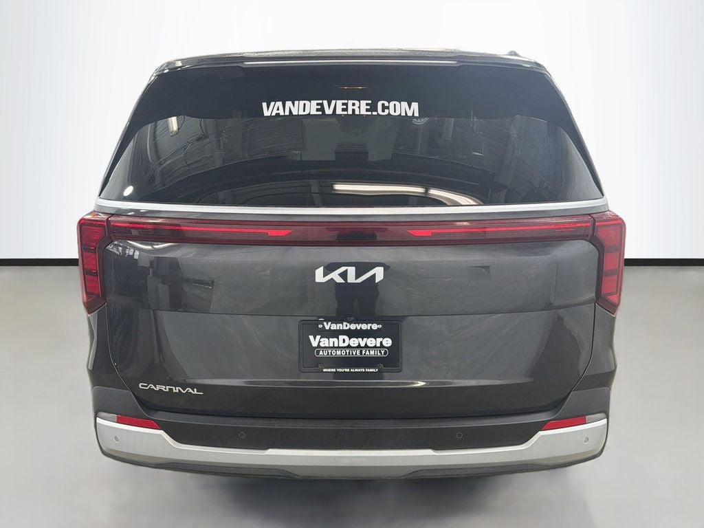 2025 Kia Carnival LXS