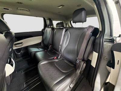 2023 Kia Carnival EX
