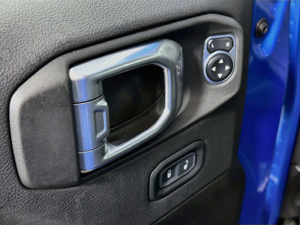 2024 Jeep Wrangler Sahara 4xe