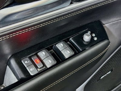2023 Jeep Wagoneer Base