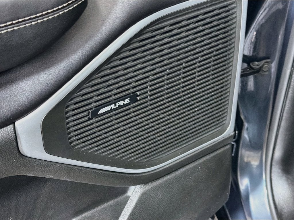 2023 Jeep Wagoneer Base