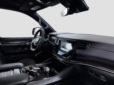 2023 Jeep Wagoneer Base